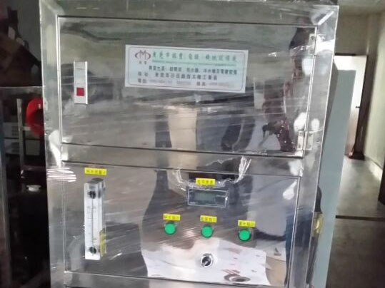 广州市鸿利光电股份有限公司在我司订购0.2T/H反渗透纯水机顺利制作完成