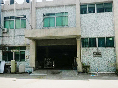 厂房大门